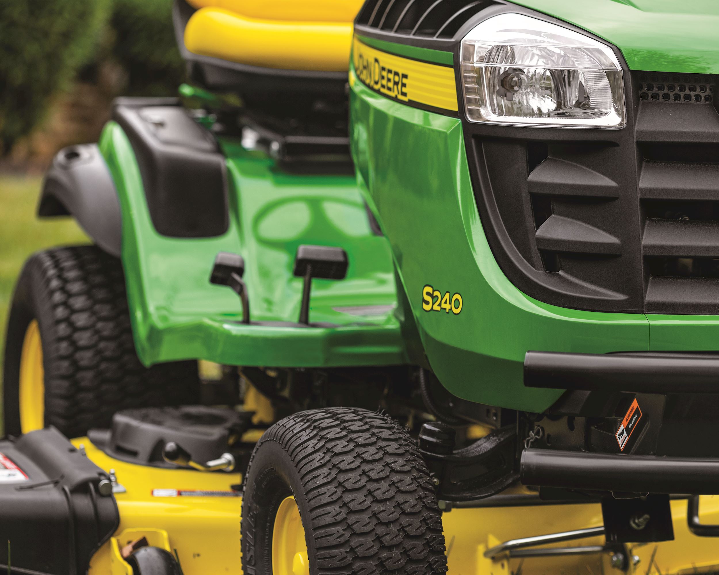 John deere lawn mower decks hot sale